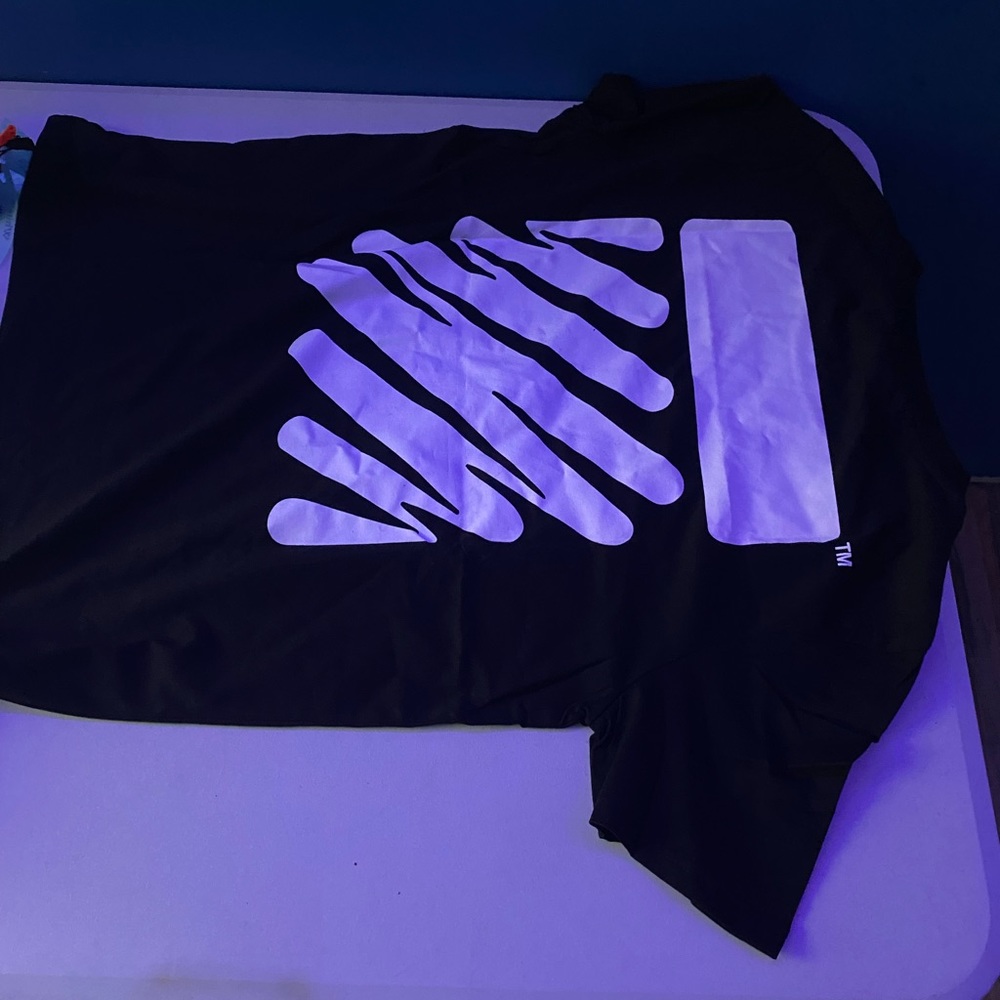 off-white tee - black (SEND BEST OFFER)